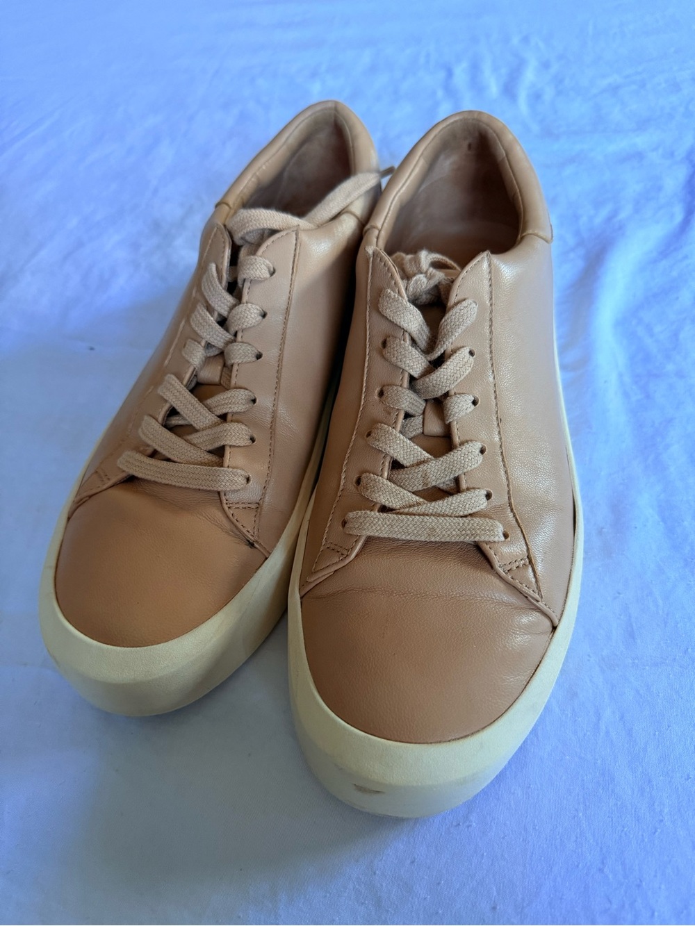 Vince 8.5 Leather Nude Minimalist Neutral Sneakers - Picture 4 of 9